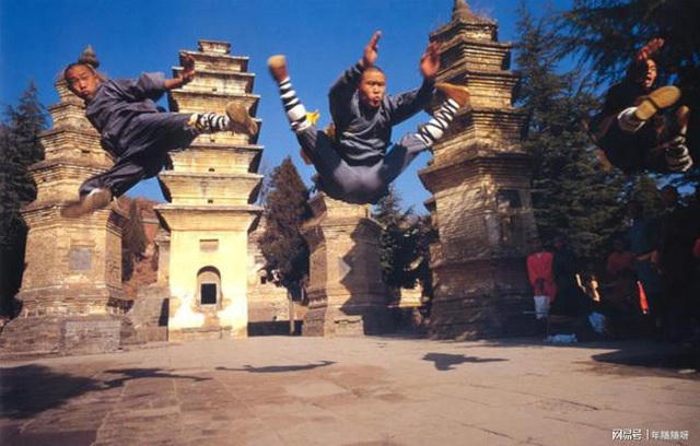 Các võ sinh học võ thuật ở Thiếu Lâm Tự.