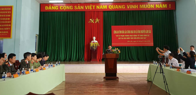 Đại diện Công an tỉnh Đắk Lắk thông tin về nội dung buổi xin lỗi.