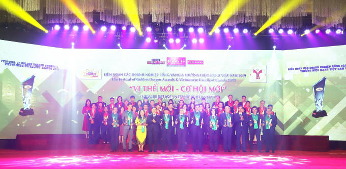 Giải thưởng vinh danh các doanh nghiệp, tổ chức có thành tích xuất sắc trong hoạt động kinh doanh, chất lượng sản phẩm dịch vụ, giá trị thương hiệu trong năm 2018.