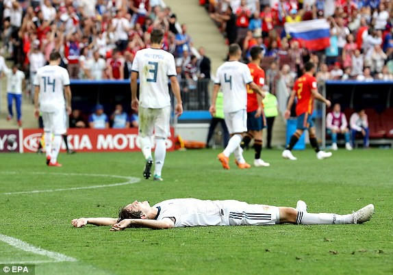 T&acirc;y Ban Nha vs Nga: Akinfeev người h&ugrave;ng của nước Nga