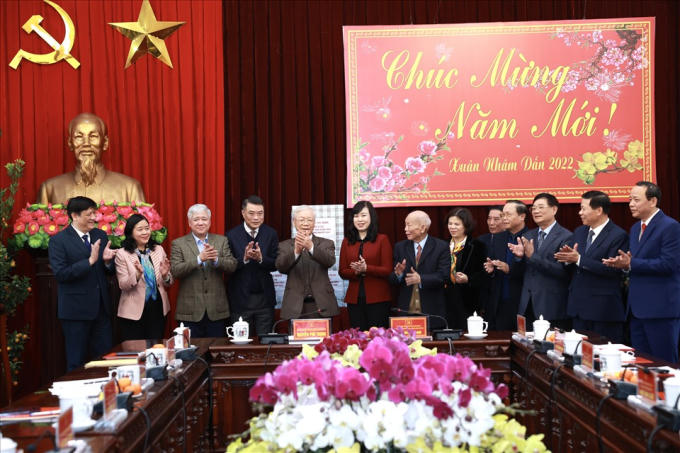 Tổng Bí thư Nguyễn Phú Trọng dẫn đầu đoàn công tác của Trung ương về thăm, làm việc tại tỉnh Bắc Ninh. (Ảnh: Hải Nguyễn - Báo Lao Động)