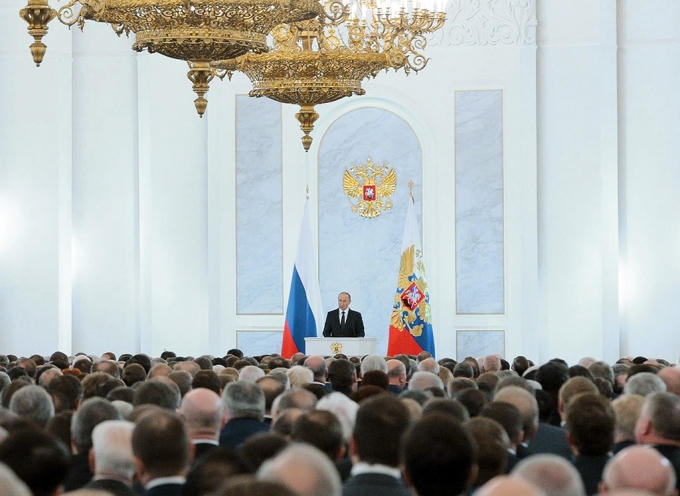 Tổng thống Putin đọc Thông điệp liên bàng năm 2015 (Ảnh: Ria Novosti)