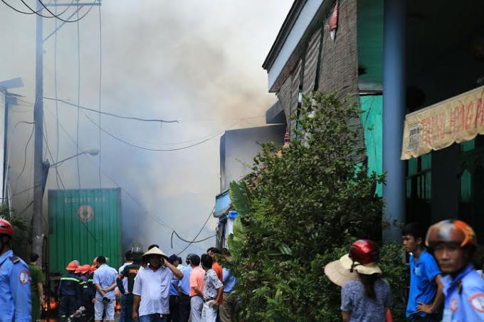Hàng trăm công nhân lo mất Tết