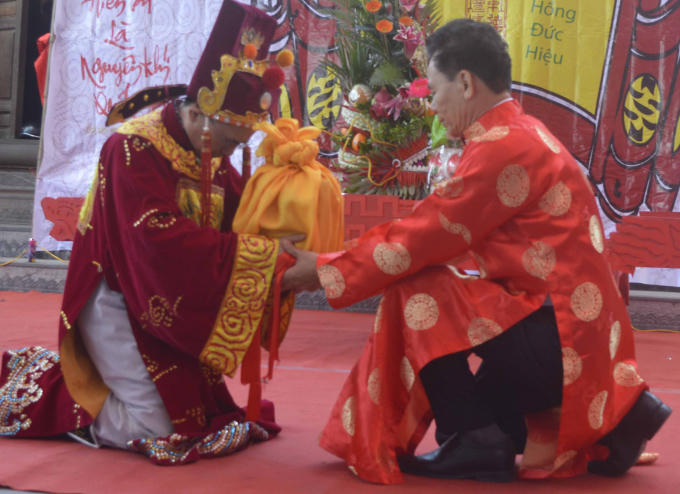 Hình ảnh tại lễ khai ấn.