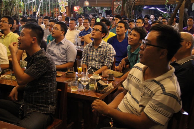 Vui mừng khi thấy cơ hội nguy hiểm dội nhà đã qua đi.