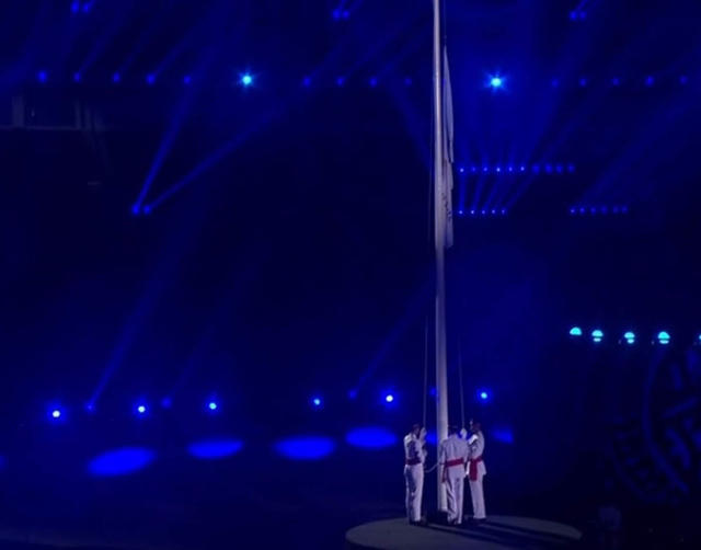 Lá cờ của Asiad 218 được kéo xuống