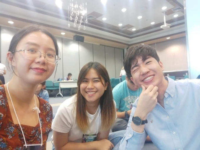 Hướng dẫn viên người Thái nhiệt tình và thân thiện trong buổi tập huấn ngắn cho các tình nguyện viên quốc tế cùng Xuân Quỳnh. Ảnh:NVCC