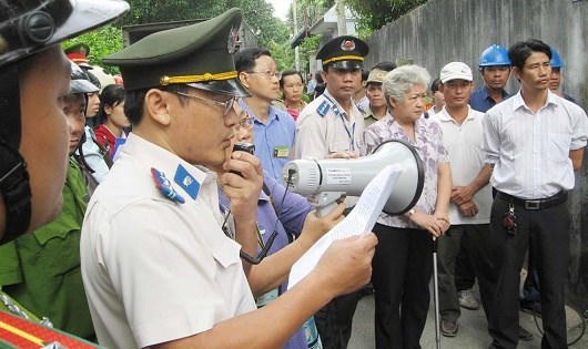 Một vụ cưỡng chế thi hành án dân sự.