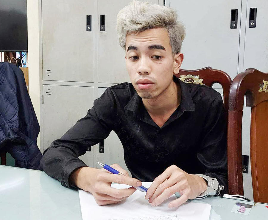 Đối tượng tại công an