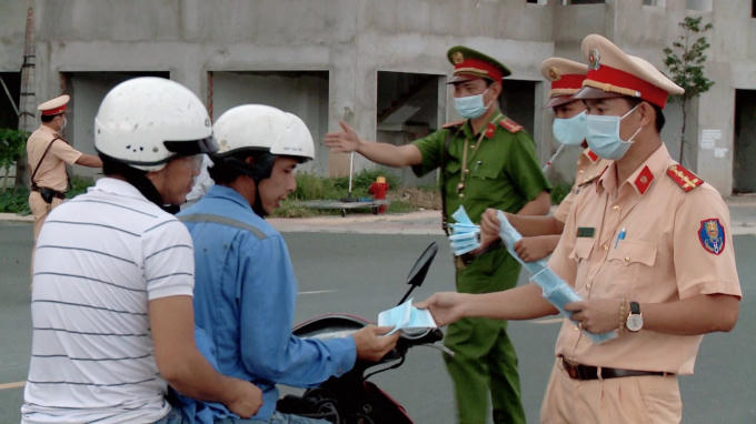 3CCEB2EB-C9A9-4676-B70D-E8CB560197CE.