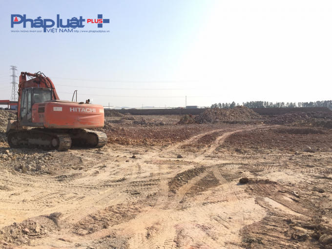 Hiện trường nơi xảy ra việc khai thác đất sét trái phép.