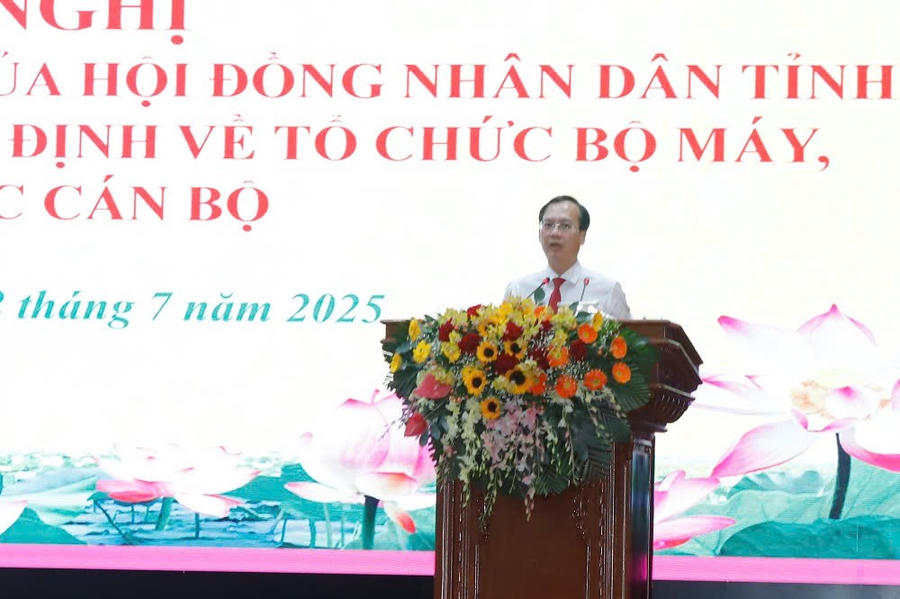 Phát biểu Chủ tịch UBND tỉnh Trần Trí Quang tại Hội nghị. Ảnh: Xuân Uyên