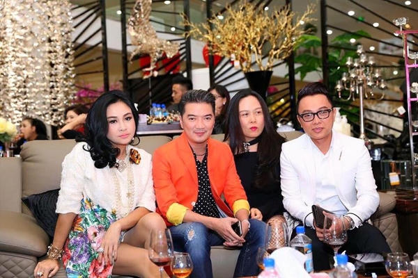 Sau nhiều đồn đoán thất thiệt, nữ doanh nhân vẫn chơi thân thiết bên loạt sao Việt. Ảnh: Internet