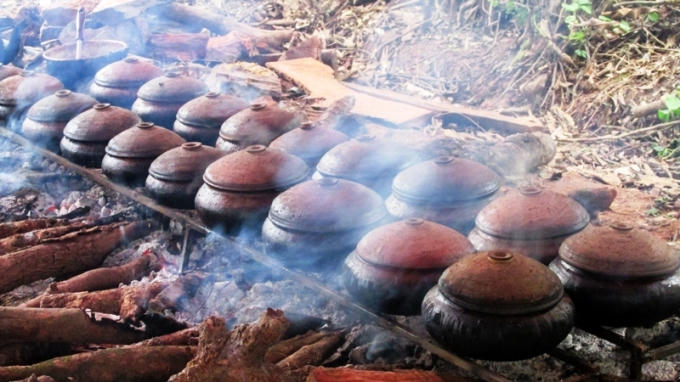 Một chủ cơ sở cho biết, lượng khách đặt mua cá kho năm nay tăng gấp 3 lần năm ngoái.