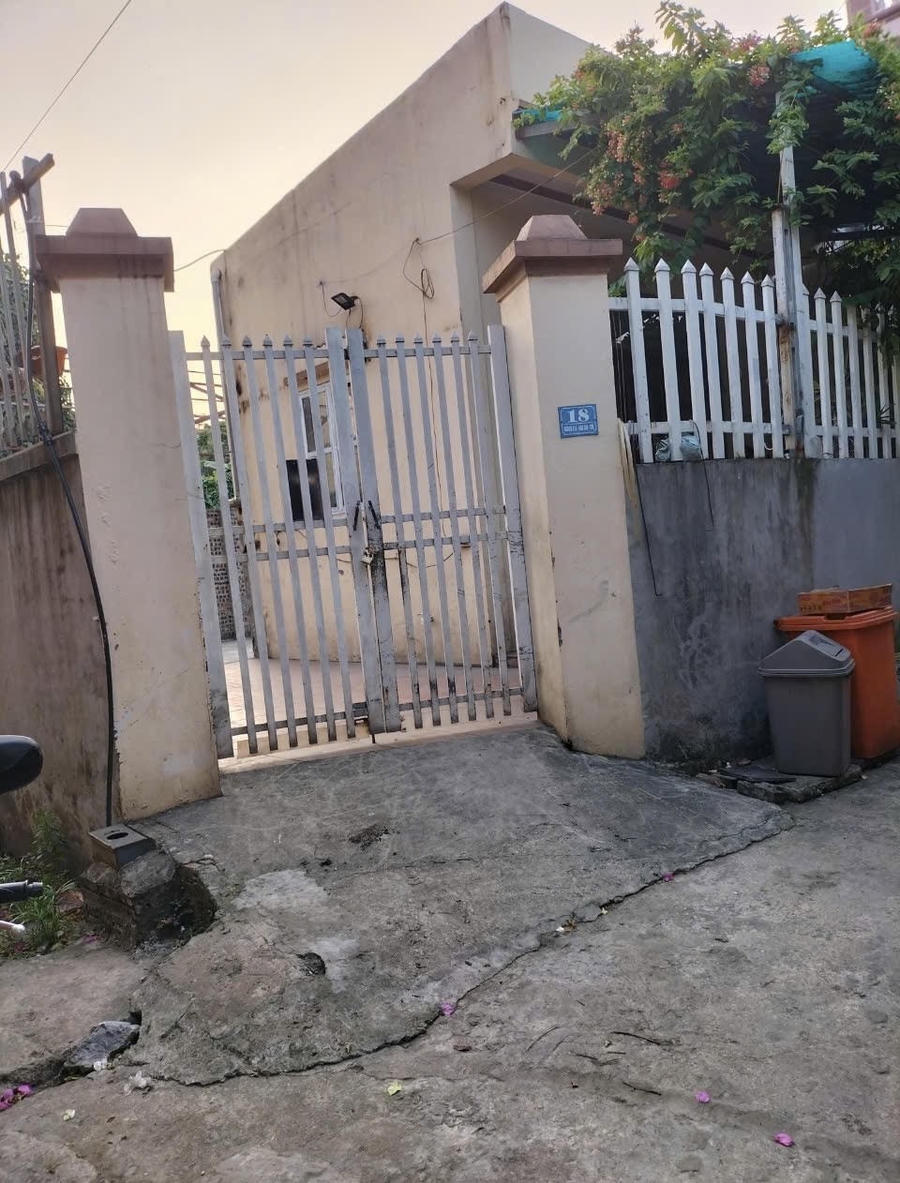 Diện tích đất “giao trông nom sử dụng” cho ông Trần Văn Thục và bà Phạm Thị Huyền đã được xây nhà để ở.