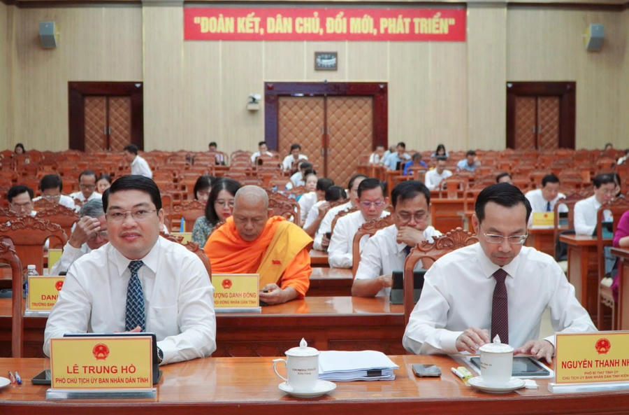 Quang cảnh kỳ họp thứ 33 (kỳ họp chuyên đề) HĐND tỉnh Kiên Giang, nhiệm kỳ 2021-2026