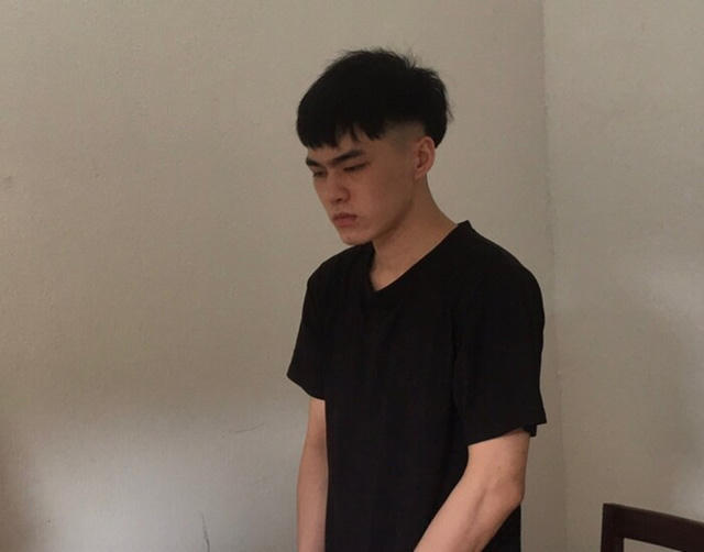 Triệu Văn Mạnh tại cơ quan công an. (Ảnh: Công an nhân dân).