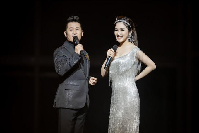 Bằng Kiều và Hương Tràm hát rất tình tứ 