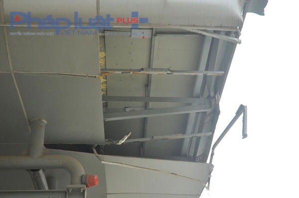 Điểm dừng xe buýt BRT 1.000 tỷ đồng ở Thủ đô thành nơi phóng uế