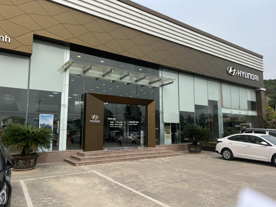 Đại lý Hyundai Quảng Ninh nơi anh Toàn mua chiếc xe hyundai Santafe hơn 1,3 tỷ đồng.