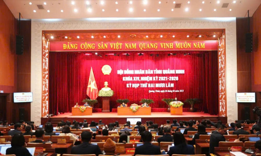 Quang cảnh kỳ họp thứ 25 HĐND tỉnh Quảng Ninh khóa XIV.