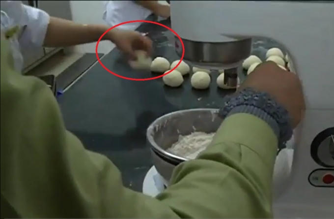 Vụ &ldquo;nhung nh&uacute;c&rdquo; d&ograve;i tại KS Mường Thanh: Bất thường trong bi&ecirc;n bản thanh tra?