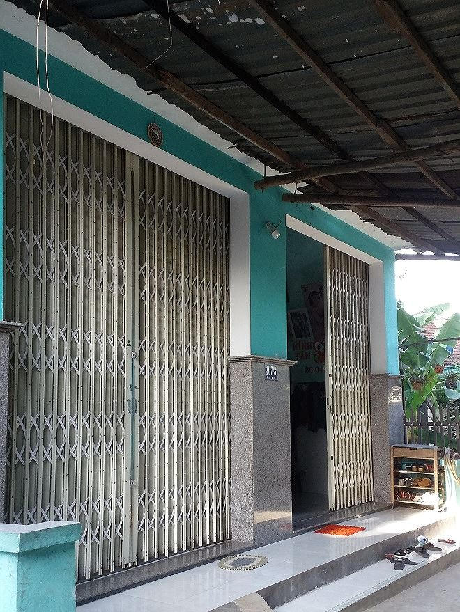 Ngôi nhà cũng là điểm giữ trẻ không phép của bà Gái.