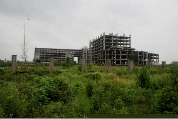 Công trình BV ở Nam Định bỏ hoang đã 13 năm.