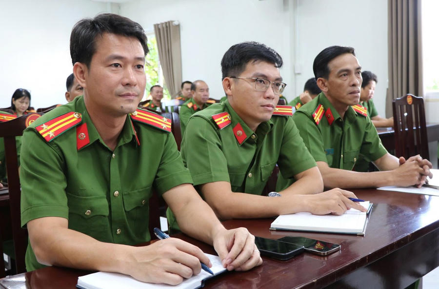 Các đại biểu tham dự Hội nghị