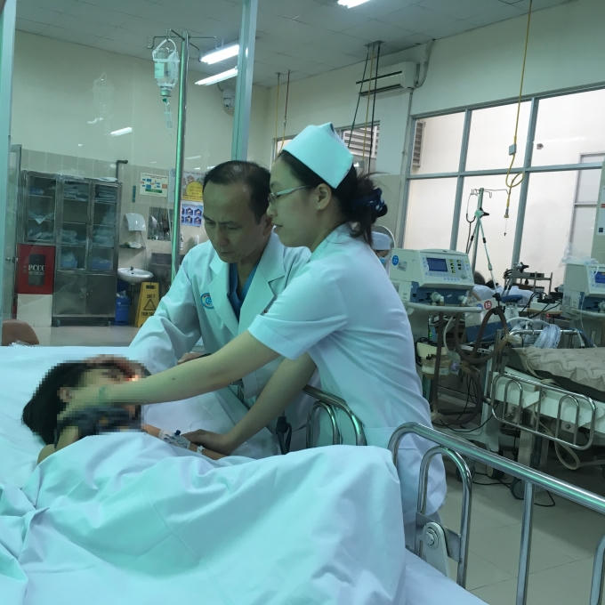 Nạn nhân đang được điều trị tích cực tại bệnh viện.