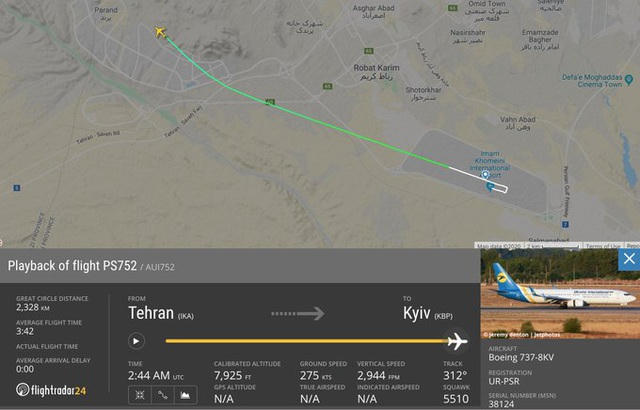 Đường bay của máy bay Ukraine International  Airlines trước khi gặp nạn (màu xanh) (Ảnh: Flightradar24)