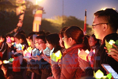 Sau khi phẫu thuật thành công, tôi chỉ còn ¼ dạ dày, có lẽ nhờ phật pháp gia trì tôi mới được khỏe mạnh như thế này”.