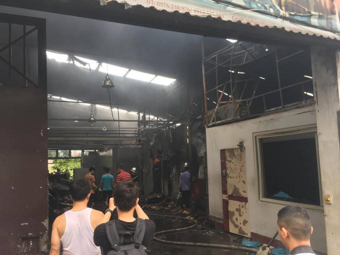 Bước đầu, cơ quan chức năng xác định có 8 nạn nhân bị thiệt mạng và mất tích trong vụ cháy.