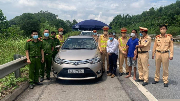Đối tượng bị CSGT bắt giữ