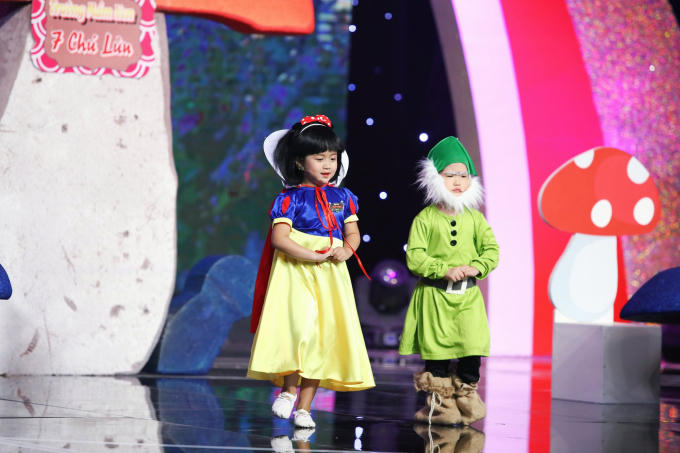 Thí sinh nhí 5 tuổi gây sốt cộng đồng mạng vì những màn hóa vai xuất sắc