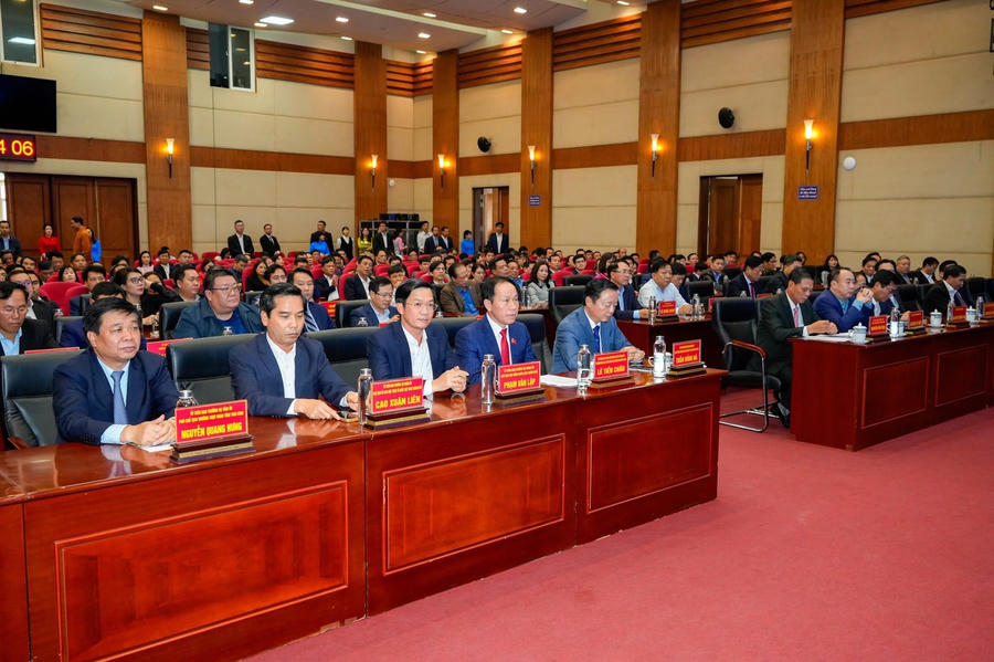 Các đại biểu dự Hội nghị.