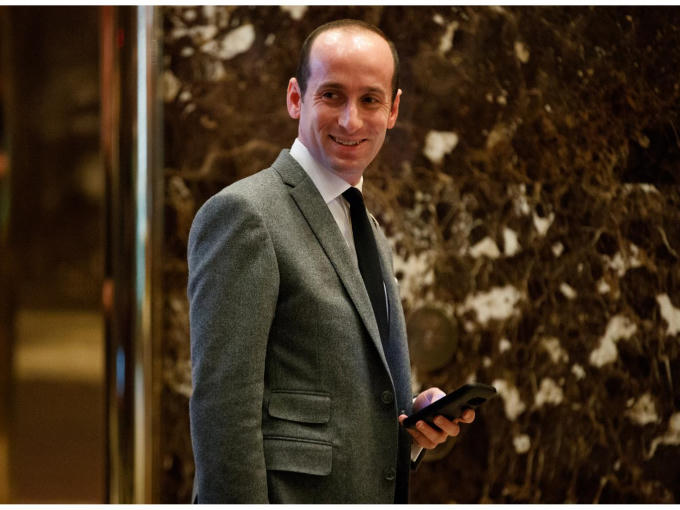 Cố vấn cấp cao của ông Trump, Stephen Miller. (Ảnh: AP)