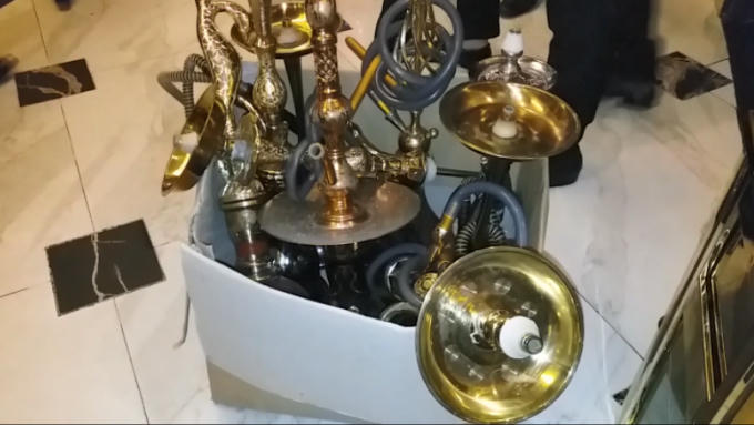 Lượng lớn shisha nhập lậu và dụng cụ sử dụng shisha bị phát hiện