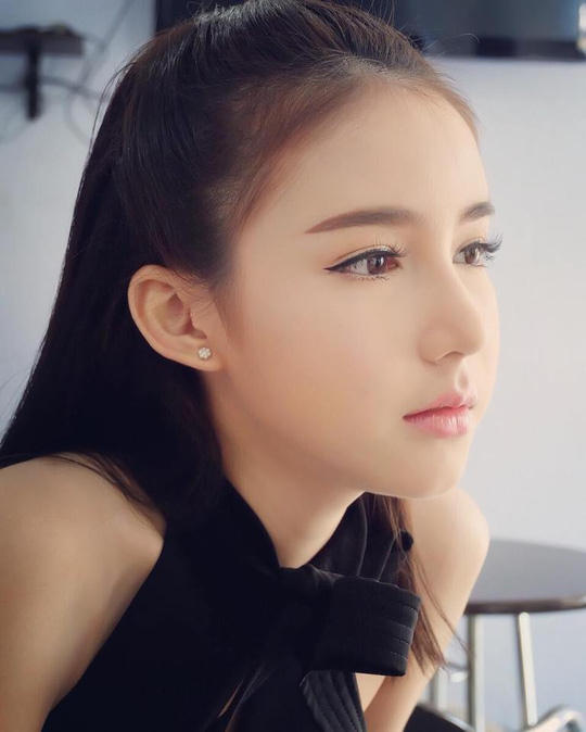 Cận cảnh nhan sắc