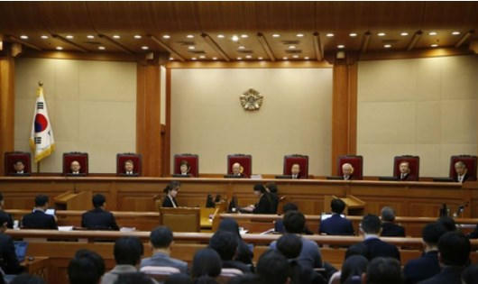 Phiên điều trần đầu tiên của Tòa án Hiến pháp đã không có sự hiện diện của Tổng thống Park Geun-hye.