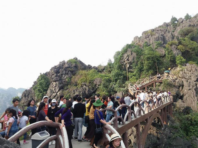 Công trình này đã thu hút rất nhiều khách du lịch.