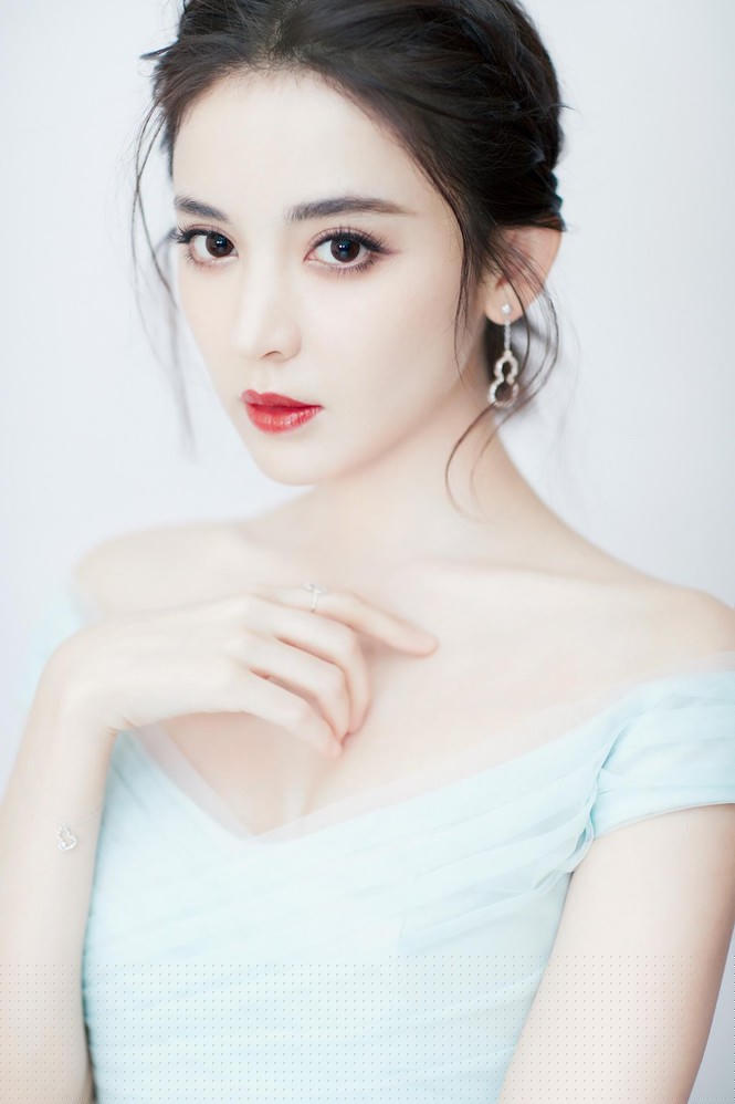 Say đắm nhan sắc 'gây thương nhớ' của người đẹp Tân Cương - ảnh 21