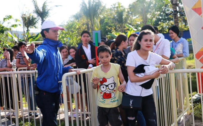 Công viên châu Á trở thành điểm thu hút người dân Đà Nẵng trong ngày cuối tuần.