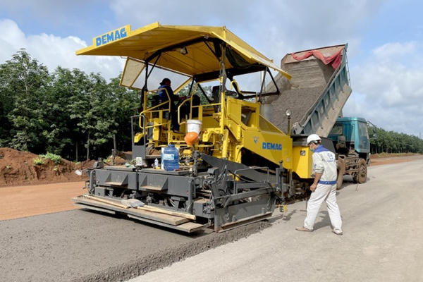 Mô hình mẫu vừa làm cao tốc, vừa phòng dịch