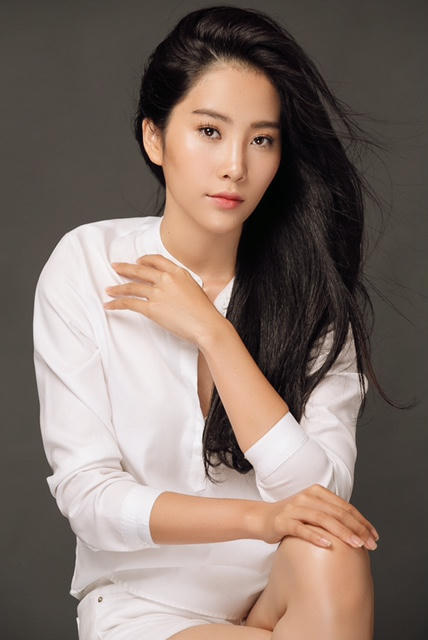 Nam Em lọt vào danh sách Top 50 hoa hậu đẹp nhất năm 2016