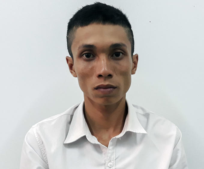 Nam tại cơ quan công an.