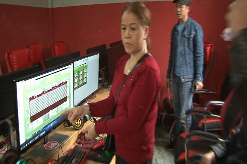 Bên trong quán internet X - GAME