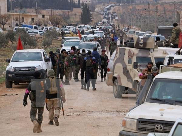 Binh sỹ Thổ Nhĩ Kỳ tiến vào khu vực ngoại ô phía tây Al-Bab ngày 9/2. (Nguồn: AFP/TTXVN)