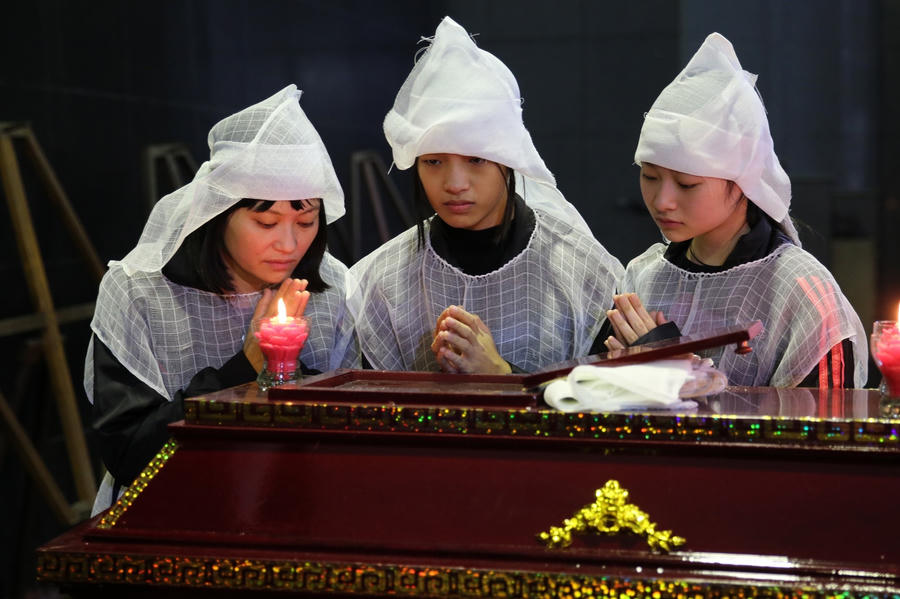 Nghẹn ngào giây phút tiễn biệt giọng ca Opera hàng đầu Việt Nam - 3