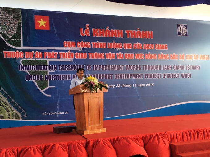 Thứ trưởng Bộ Giao thông vận tải Nguyễn Nhật phát biểu tại buổi lễ.